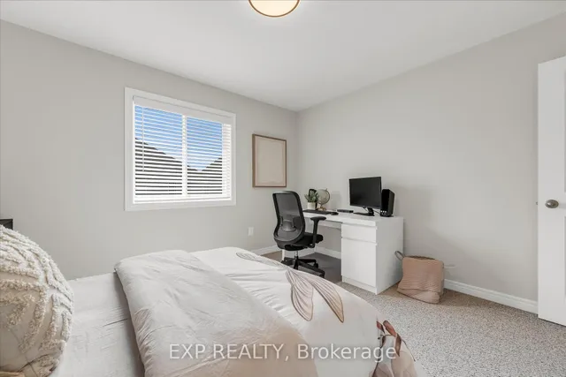 Additional image 26 of 45 Sauvignon Cres