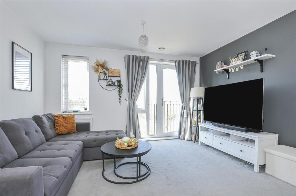 Additional image 3 of Flat 7 Waddington House, Barnes Wallis Way, Bricket Wood, St. Albans