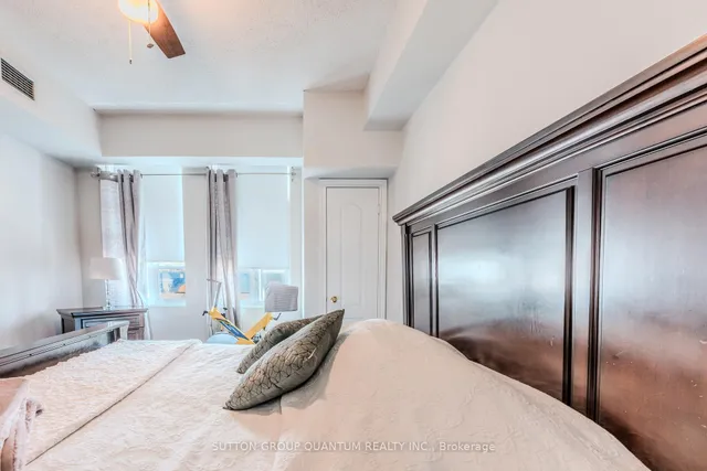 Additional image 6 of 3531 Lake Shore Blvd Unit 105