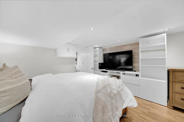 Additional image 24 of 78 PRITCHARD Ave