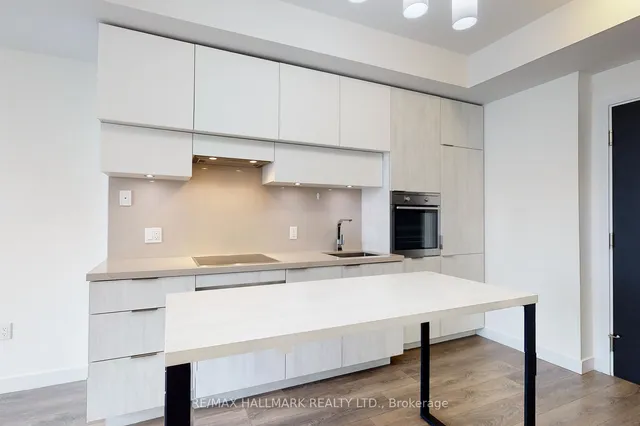 Additional image 4 of 8 Eglinton Ave Unit 4203