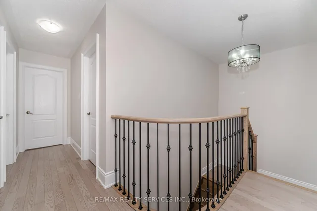 Additional image 20 of 106 Folgate Cres