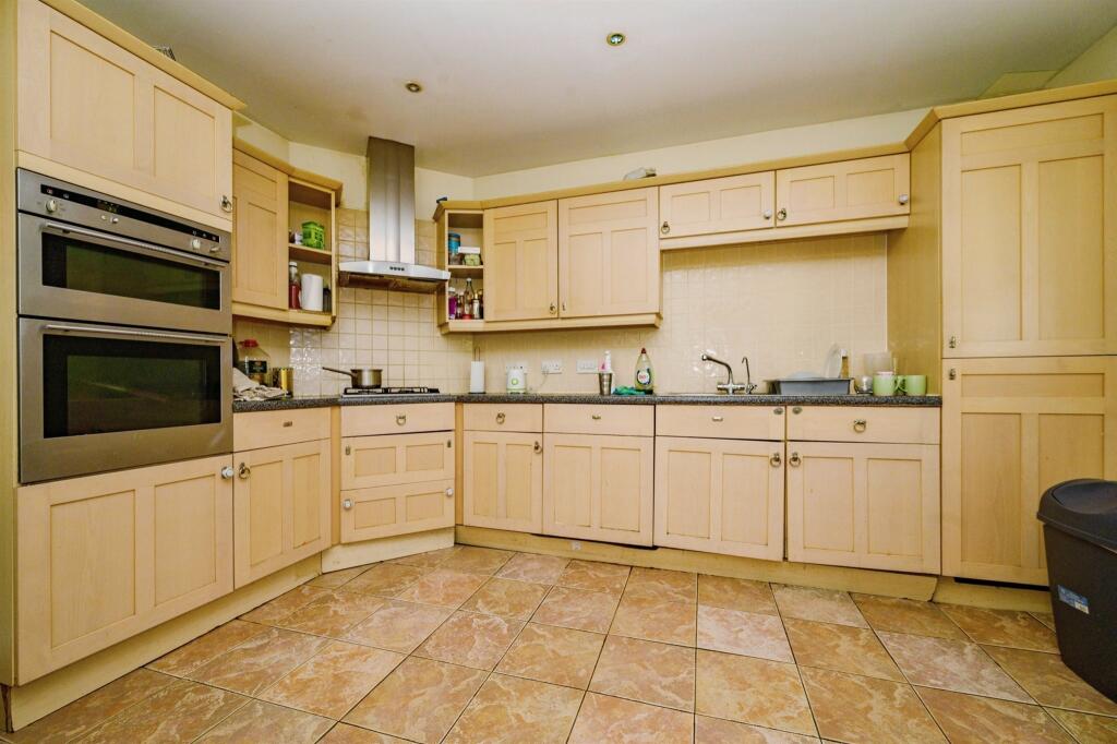 Additional image 19 of Salisbury Hall Drive, Hatfield