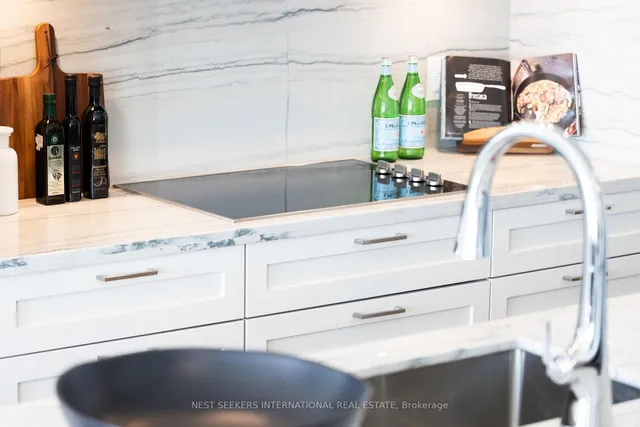 Additional image 21 of 480 Front St Unit PH2