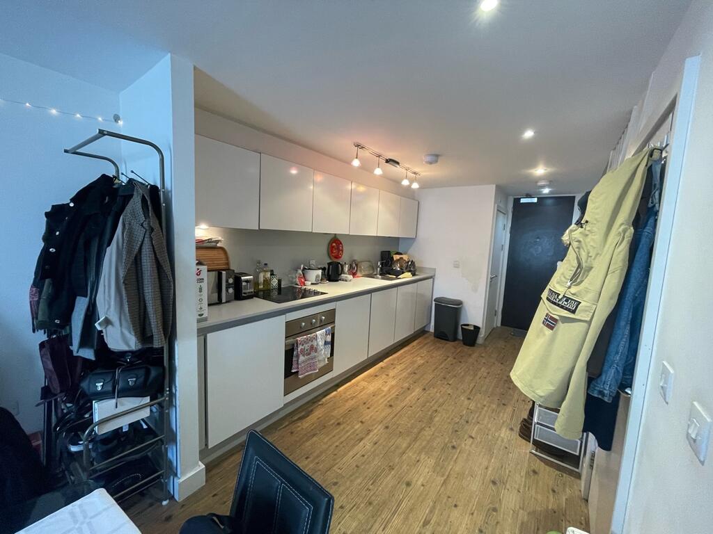 Additional image 8 of Available Now, HUB 2 BED DUPLEX APARTMENT WITH PARKING