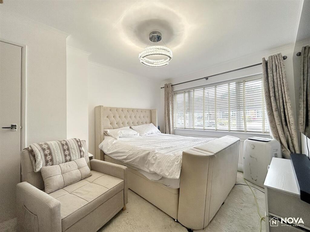 Additional image 16 of Wroxham Way, Harpenden