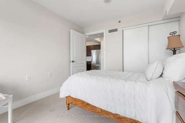 Additional image 18 of 3 Marine Parade Dr Unit 1108