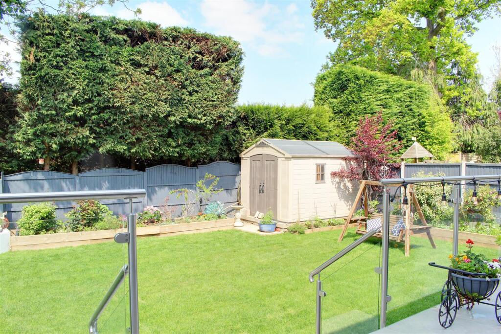 Additional image 27 of Moffats Lane, Brookmans Park