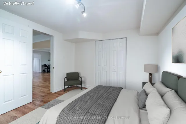 Additional image 28 of 200 SIRENTE Dr