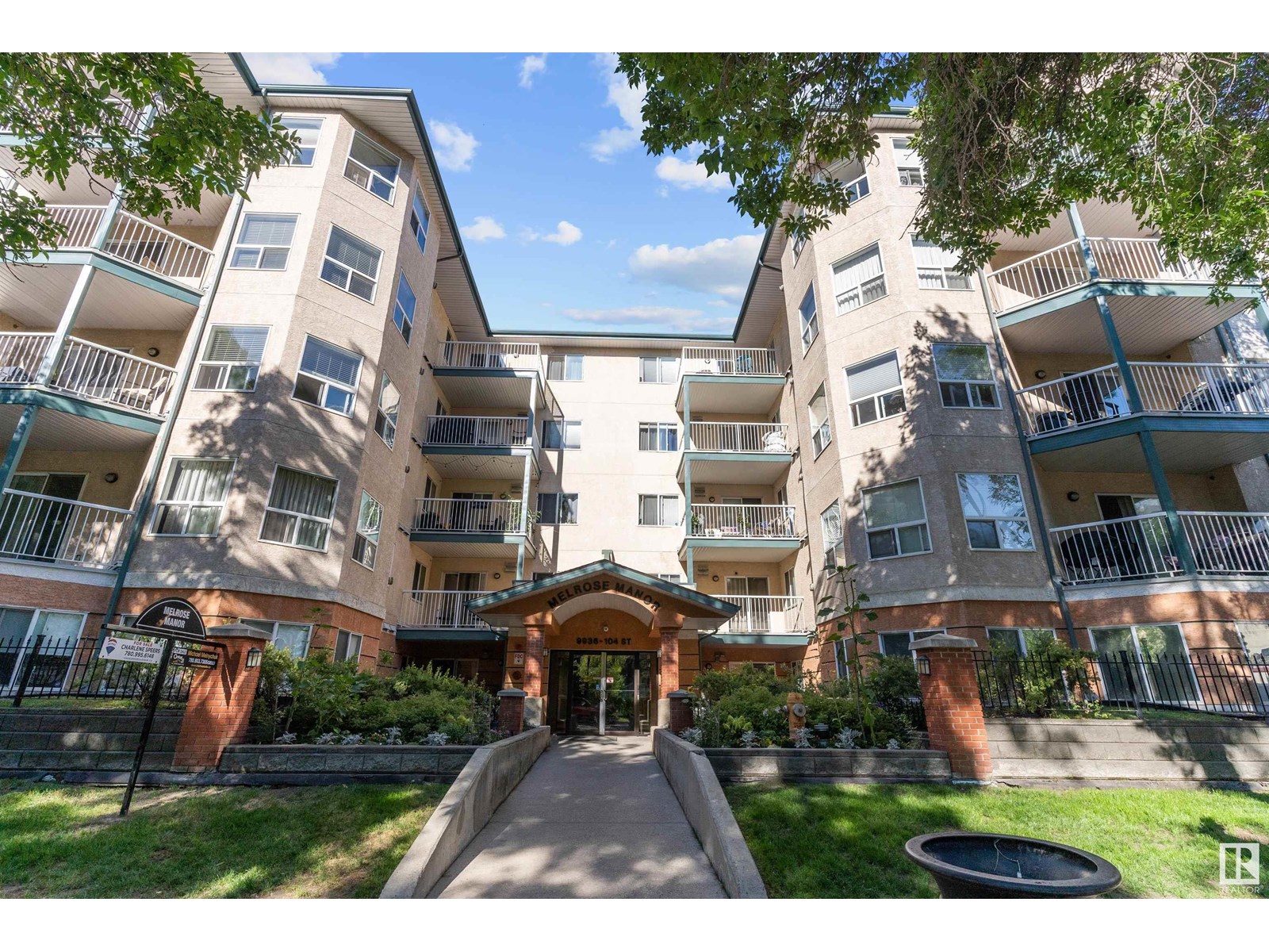 #511 9938 104 ST NW|Edmonton, Alberta T5K2X7