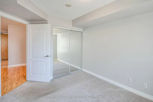 Additional image 10 of 212 Eglinton Ave Unit 402