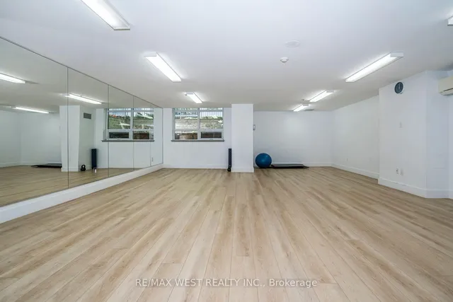 Additional image 26 of 816 Lansdowne Ave Unit 209