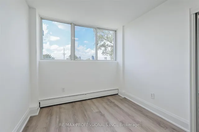 Additional image 34 of 11 Neilson Dr Unit 502