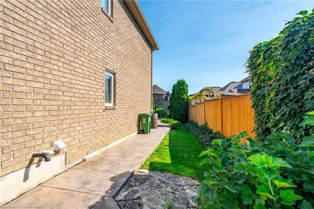 Additional image 42 of 94 Pinehill Dr