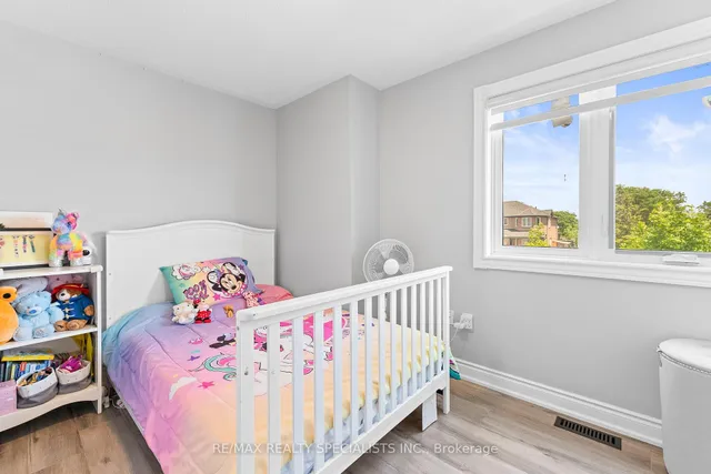 Additional image 33 of 60 Sunny Meadow Blvd