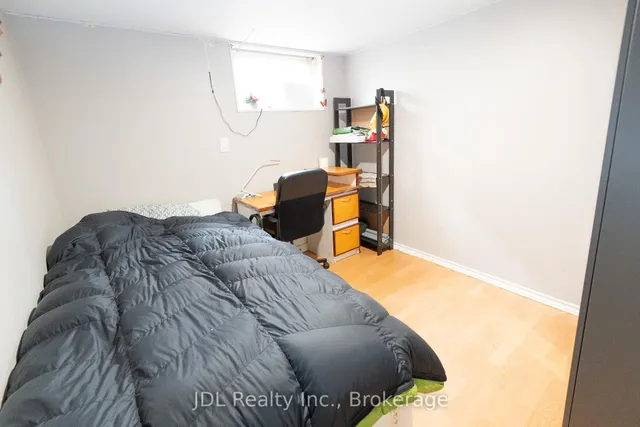 Additional image 32 of 121 Delmar Dr