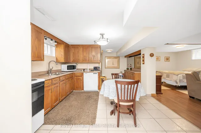 Additional image 28 of 327 East 42nd St