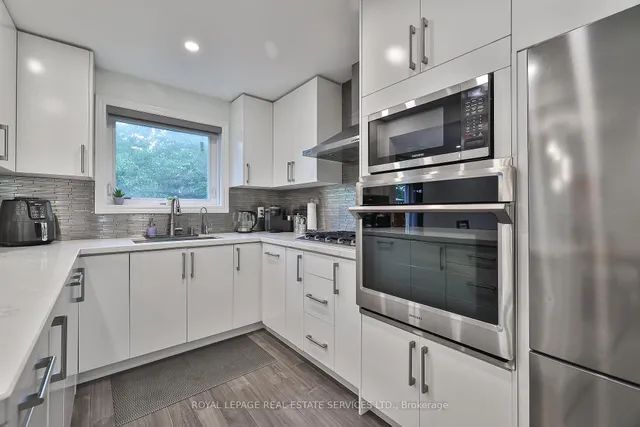 Additional image 10 of 224 Overbrook Pl