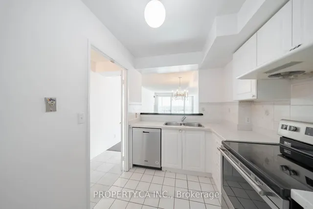 Additional image 11 of 8 Lee Centre Dr Unit 1707