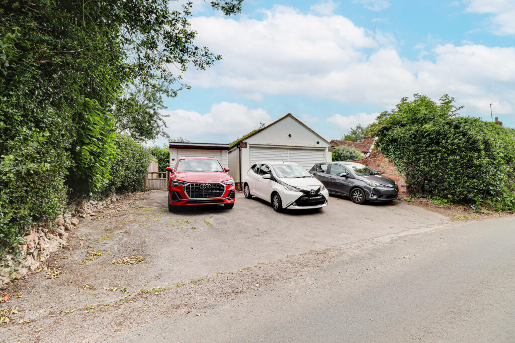 Additional image 26 of Apps Pond, Appspond Lane, Potters Crouch, AL2