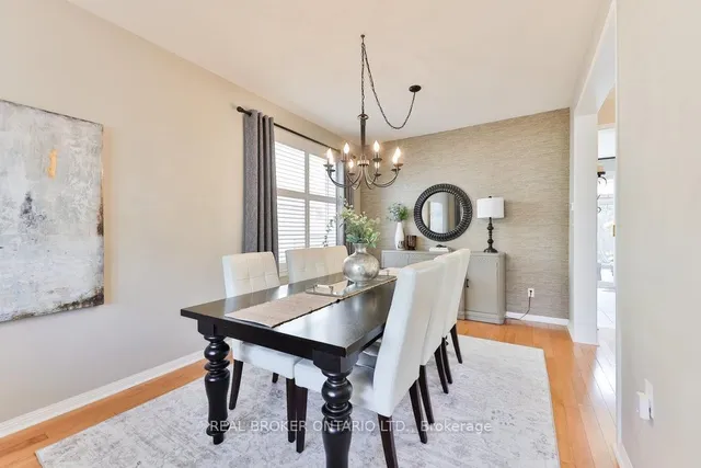 Additional image 6 of 591 Caverhill Cres