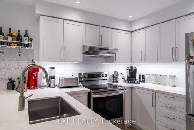 Additional image 8 of 760 Lawrence Ave Unit TH 221