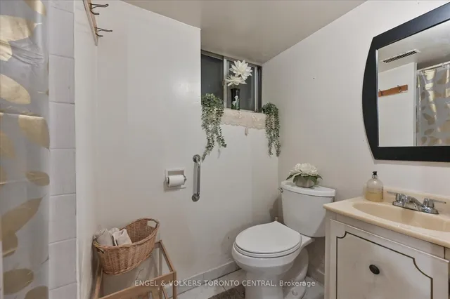 Additional image 38 of 384 Margueretta St