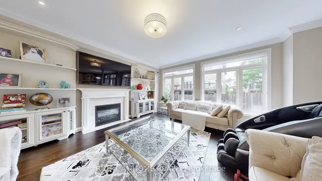 Additional image 5 of 19 Charity Crt