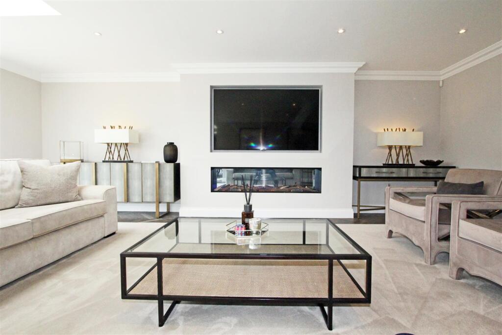 Additional image 11 of The Grove, Brookmans Park , Herts