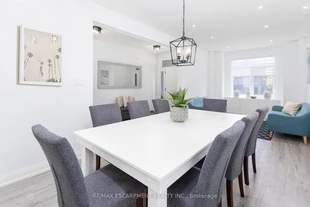 Additional image 5 of 388 Klein Circ