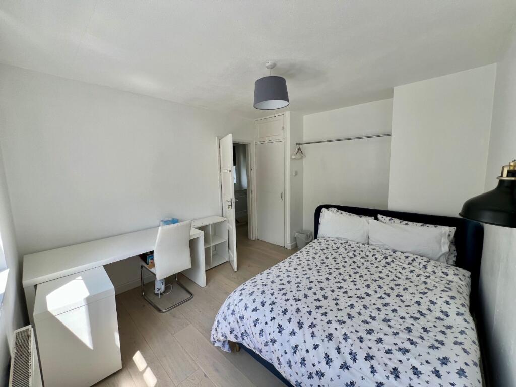 Additional image 6 of Roundfield Avenue, Harpenden, Hertfordshire, AL5