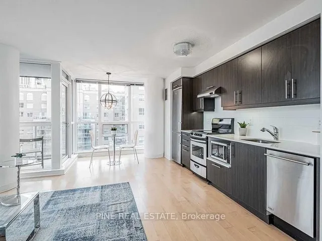 Additional image 5 of 320 Richmond St Unit 1103