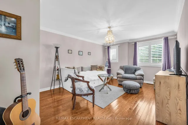 Additional image 34 of 38 Sunbeam Dr