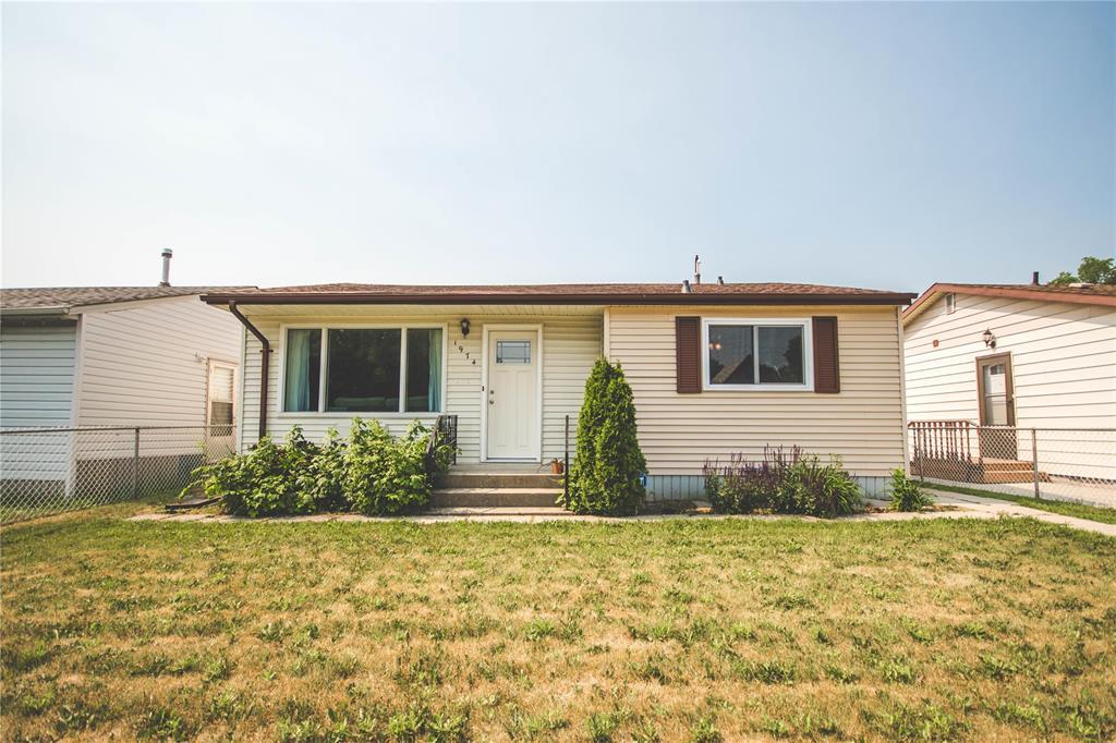 Property image for 1974 Ross Avenue W|Winnipeg, Manitoba R2R0E8