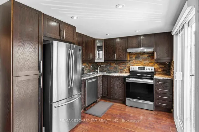 Additional image 15 of 29 HERITAGE Dr Unit 19