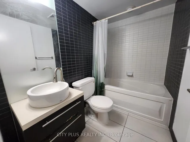 Additional image 11 of 25 Carlton St Unit 1810