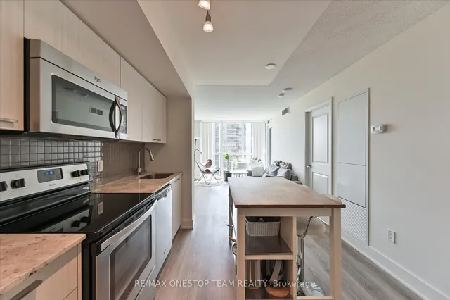Additional image 2 of 88 Sheppard Ave Unit 811