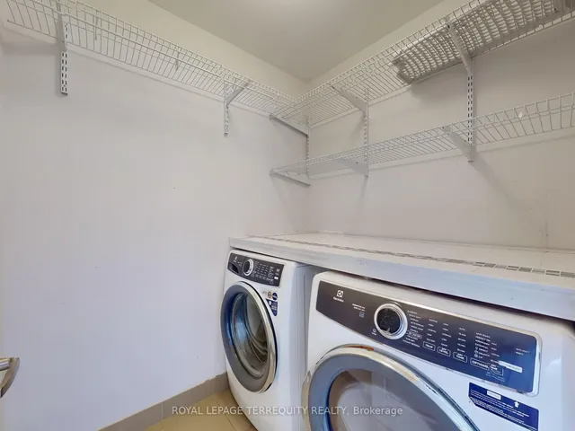 Additional image 28 of 879 Brassard Circ