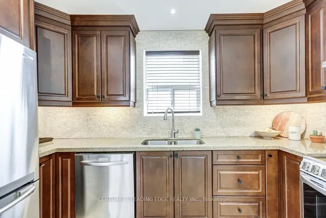 Additional image 14 of 63 DELWOOD Dr