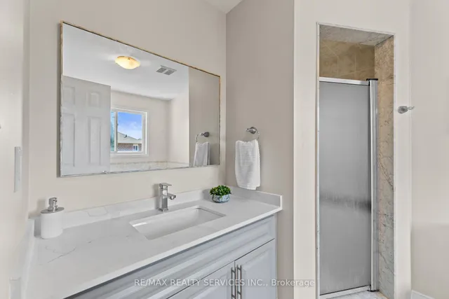 Additional image 29 of 8 Capistro St