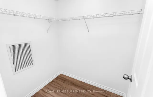 Additional image 25 of 35 Finch Ave Unit 502