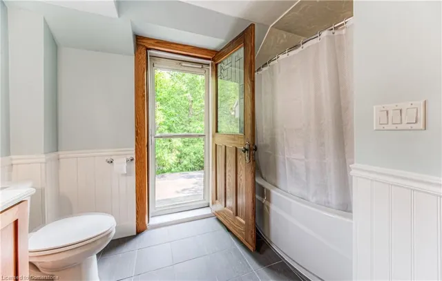 Additional image 19 of 120 Moore Ave