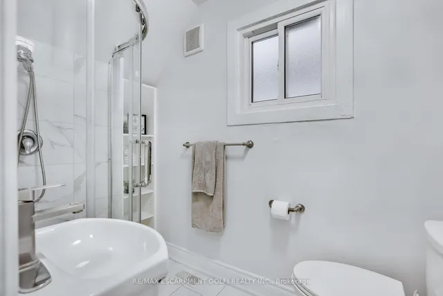 Additional image 15 of 111 WARD Ave