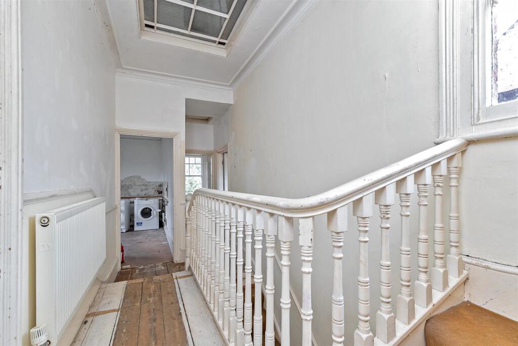 Additional image 18 of Ridgmont Road, St Albans