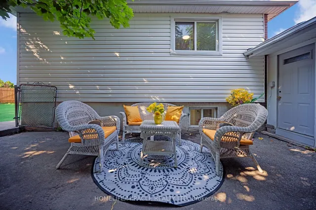 Additional image 42 of 3777 Woodruff Cres