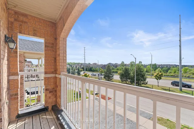 Additional image 31 of 27 Percy Gate