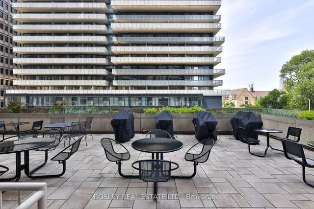 Additional image 16 of 1001 Bay St Unit 1812