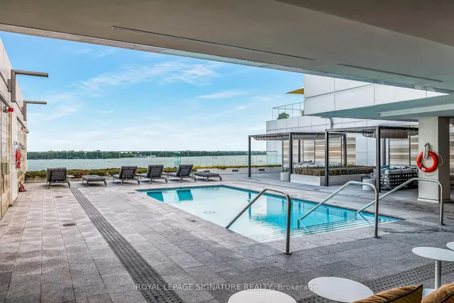 Additional image 29 of 118 Merchants' Wharf Unit 517