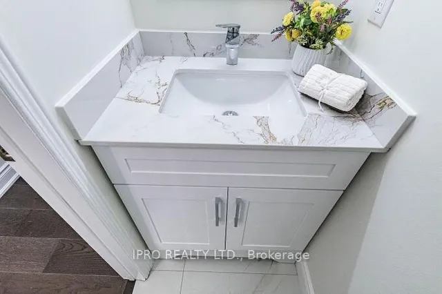 Additional image 18 of 631 Rossellini Dr