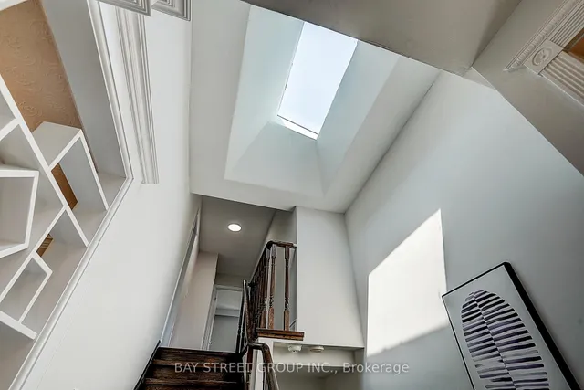 Additional image 8 of 10 Beamsville Dr